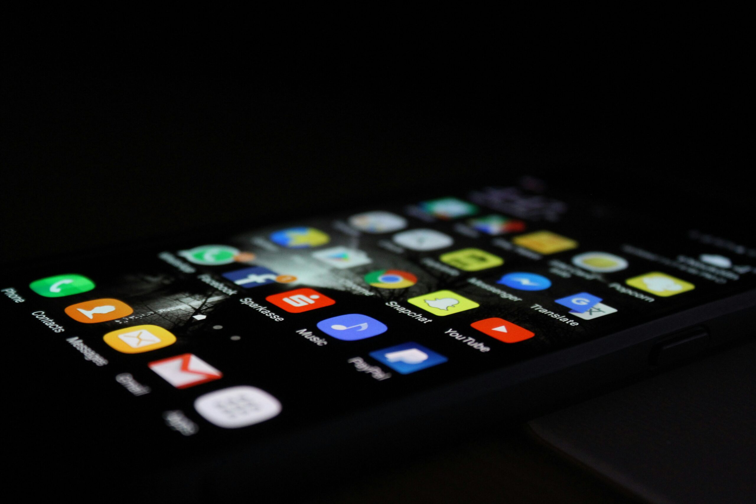 All The Pros and Cons of Being An App Developer