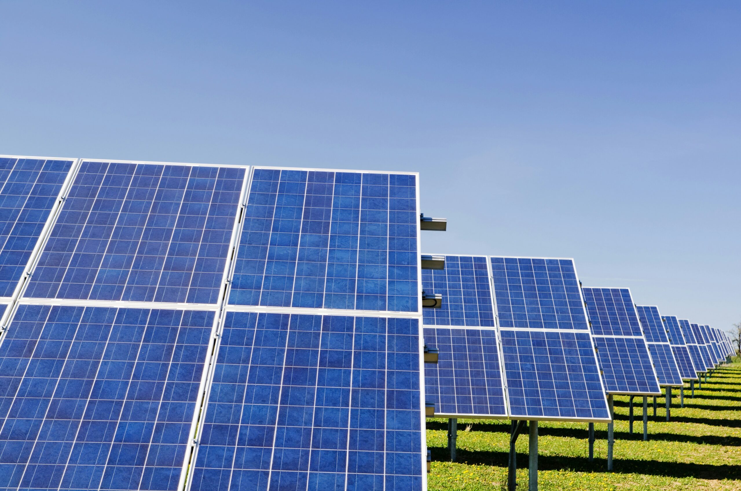 12 Care Tips from Solar Panel Contractors
